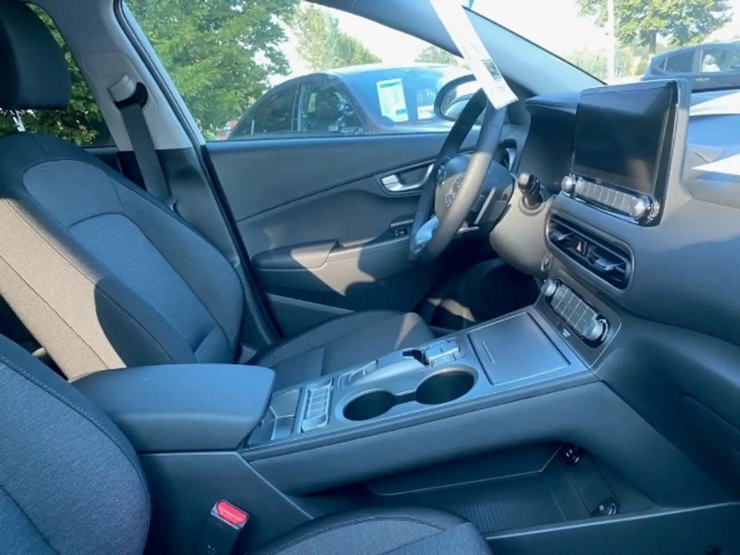 Hyundai KONA Advantage 2WD Apple CarPlay Android Auto Klimaauto Weiß - 2