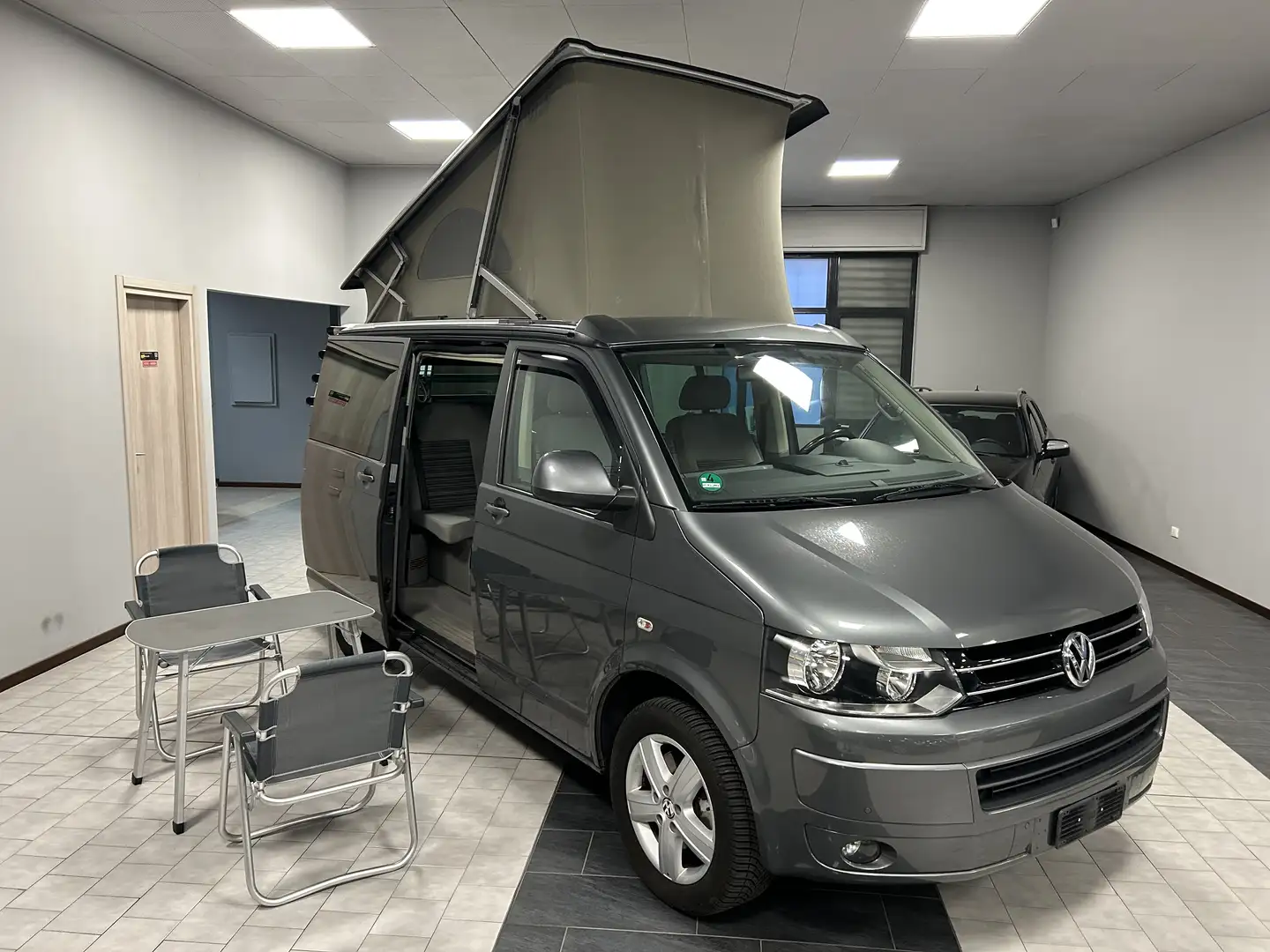 Volkswagen T5 California 2.0 TDI Comfortline “ imm. camper mobili interni Grijs - 1