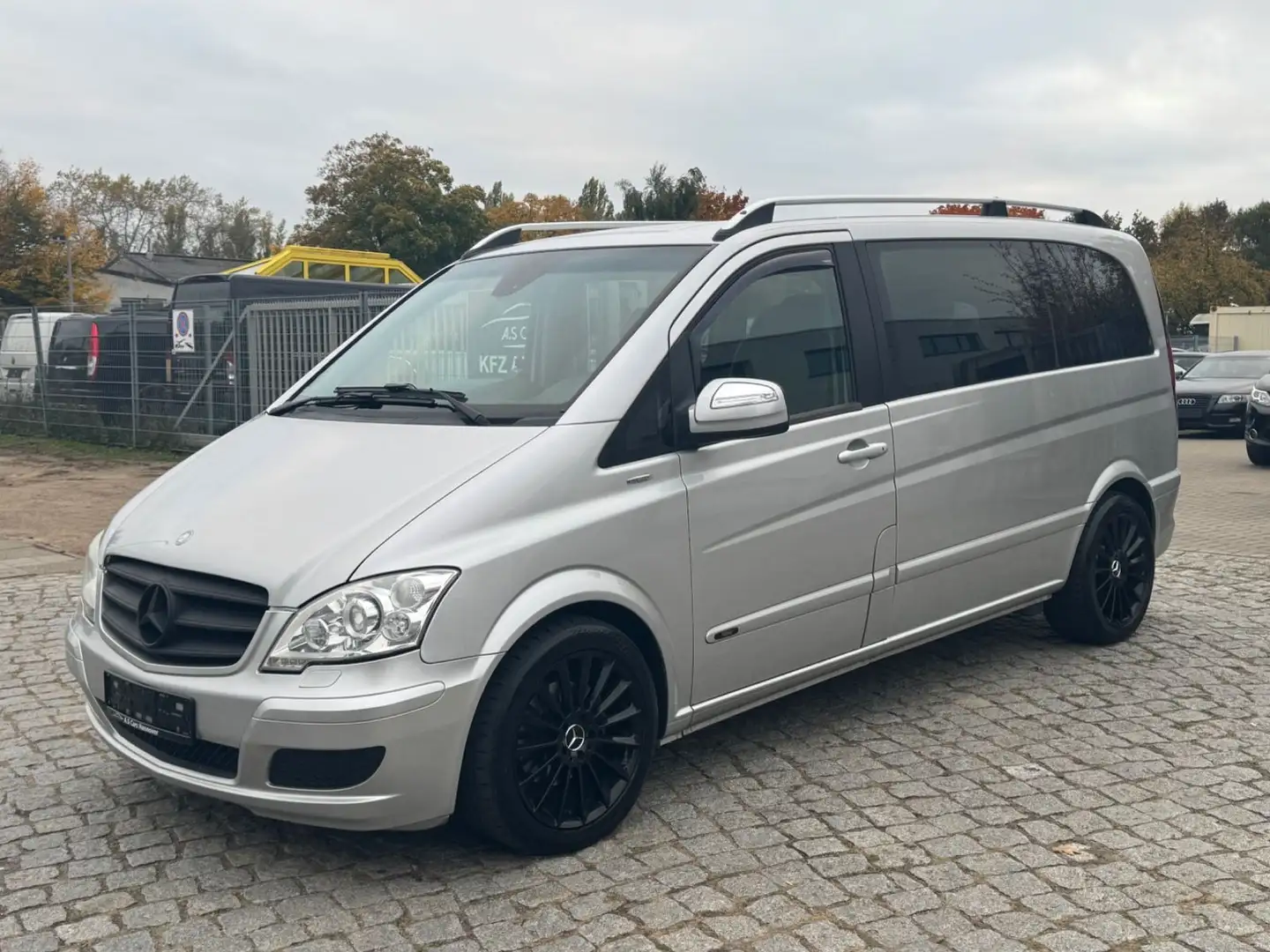 Mercedes-Benz Viano 2.0 CDI kompakt*Kamera*AHK*Euro5 Argent - 2