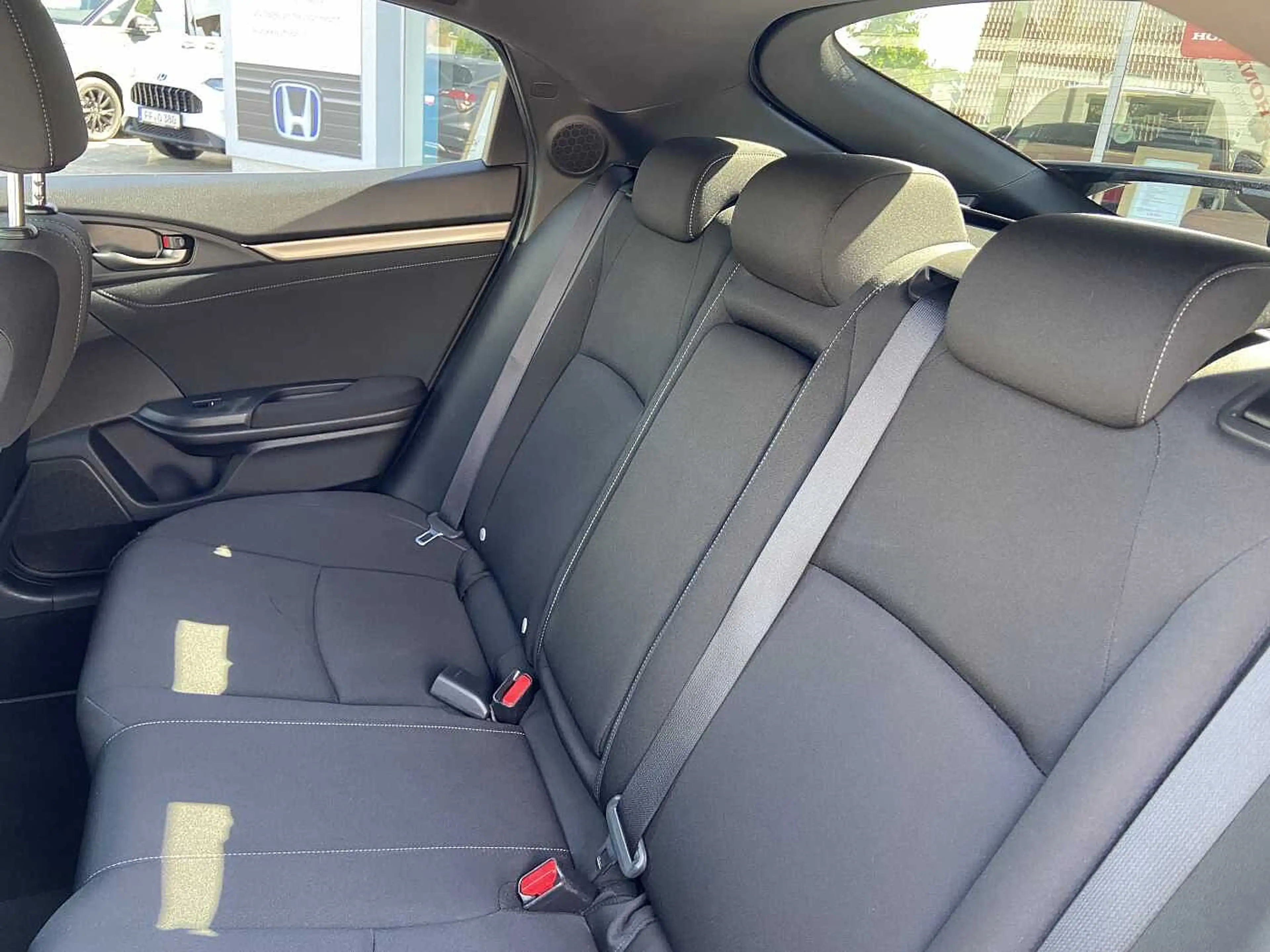 Honda Civic 1.5 Turbo Sport Plus inkl. Winterräder — photo 11