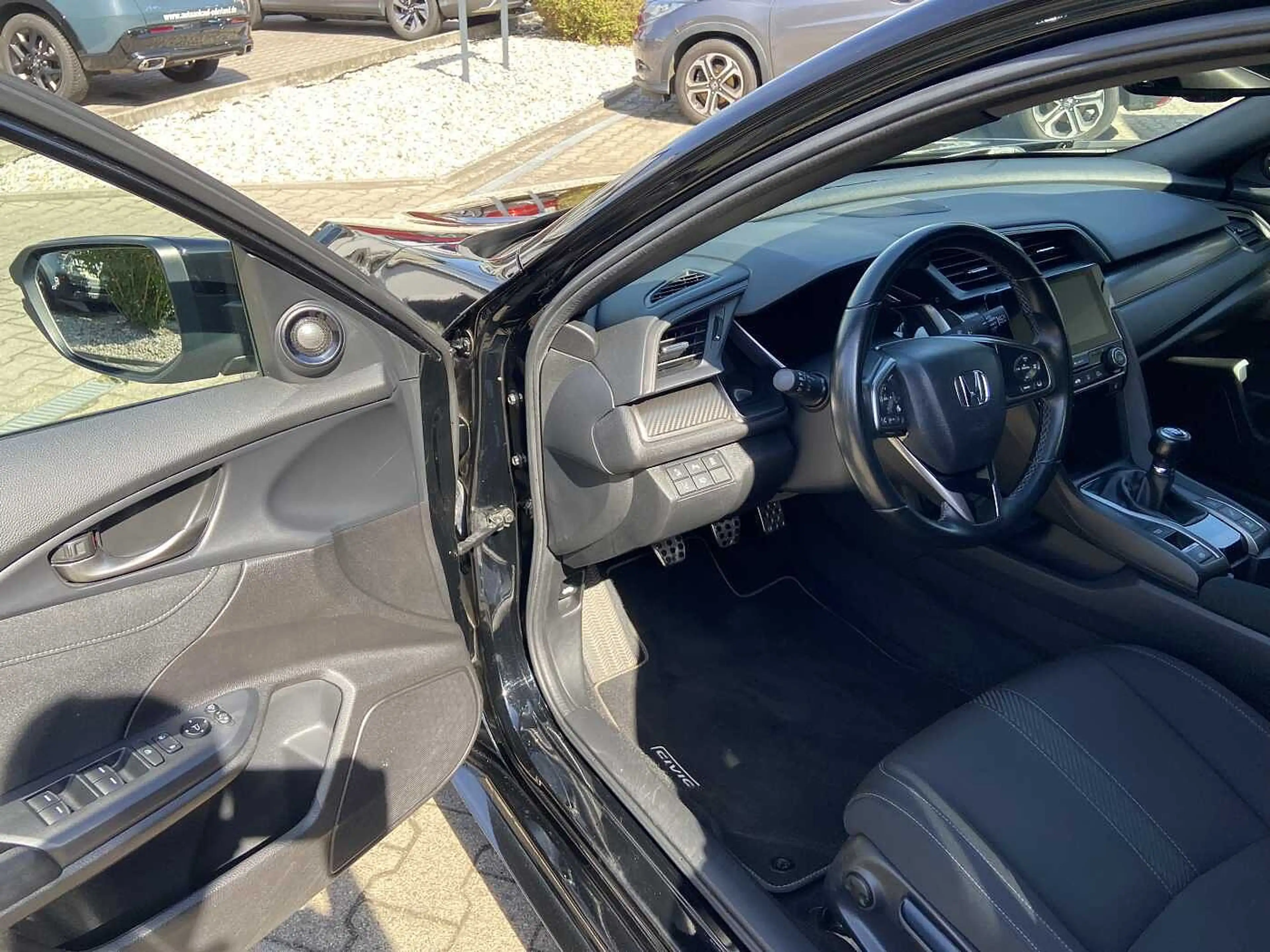 Honda Civic 1.5 Turbo Sport Plus inkl. Winterräder — photo 9