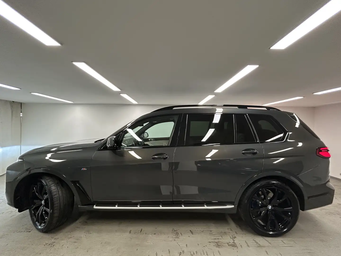 BMW X7 xDrive40d M Sportpaket Pro DA. Prof. PA. Prof. DAB Grau - 2