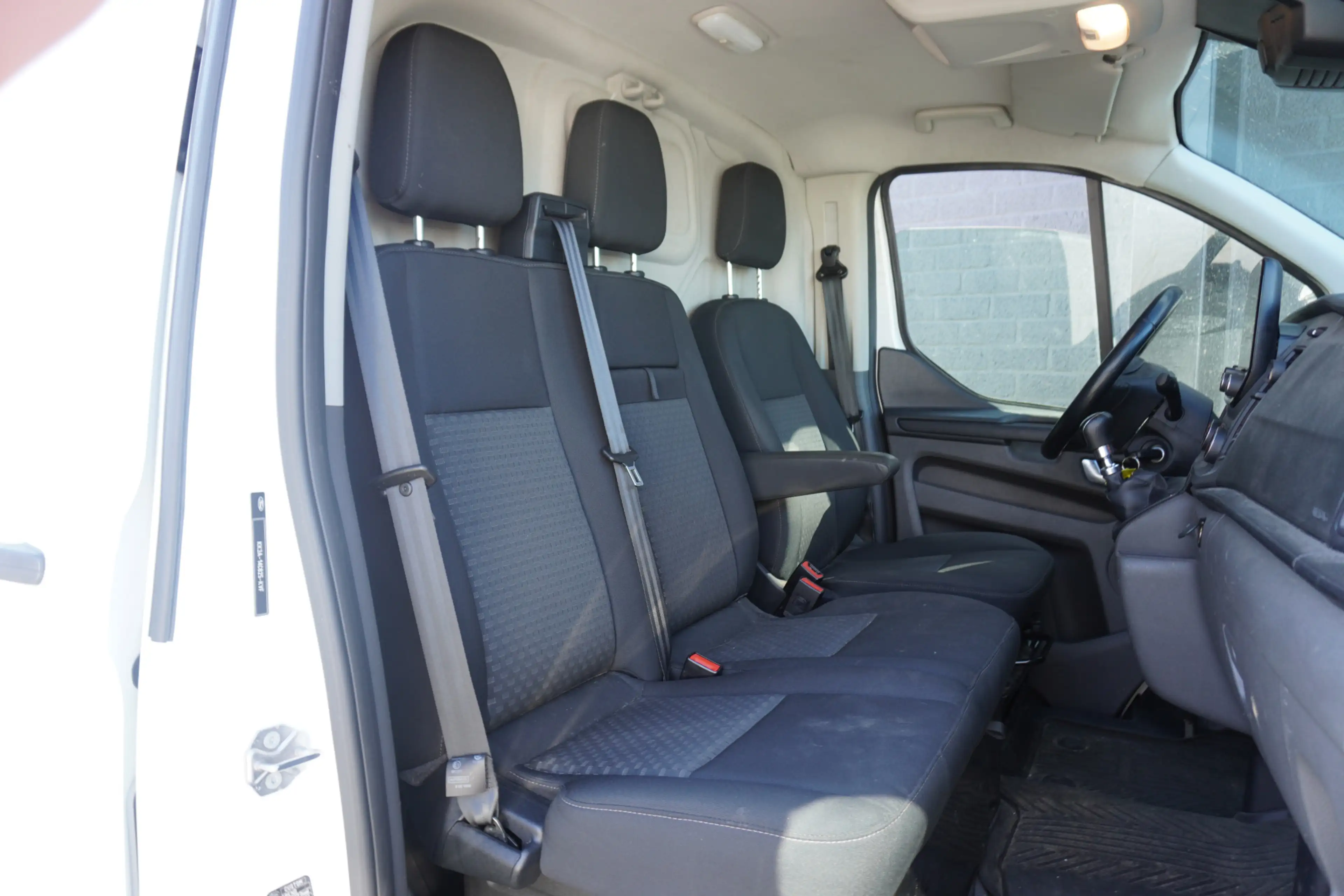 Ford Transit Custom 2.0 TDCI L2 130PK 2x Schuifdeur EURO 6 - Airco - N — photo 6