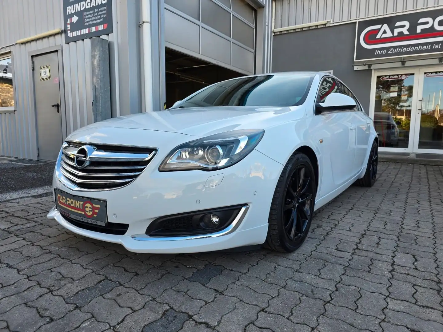 Opel Insignia 1,6 SIDI Turbo Autom"Innovation"OPC * Weiß - 2