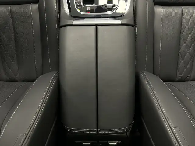 BMW X5 view 25