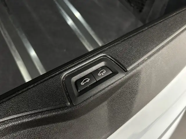 BMW X5 view 14