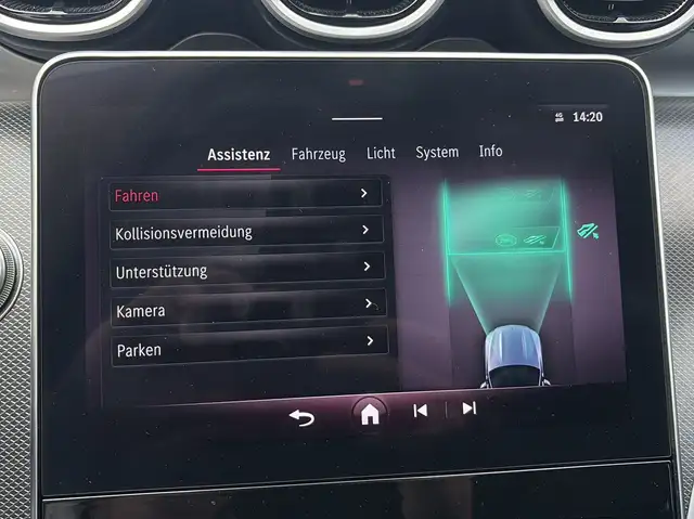 Mercedes-Benz C-Class view 25