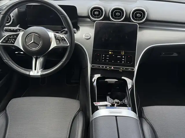 Mercedes-Benz C-Class view 18