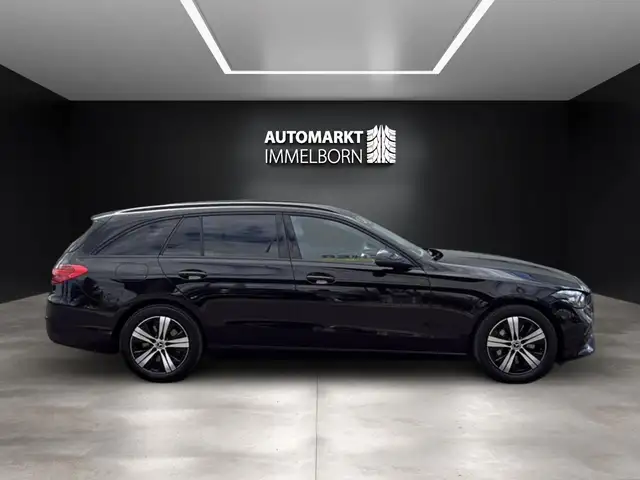 Mercedes-Benz 300 view 11