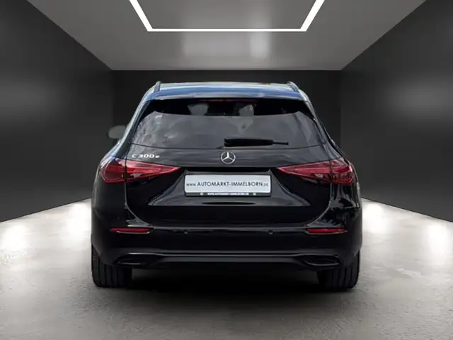 Mercedes-Benz 300 view 10