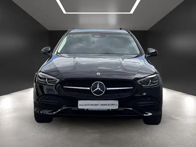 Mercedes-Benz 300 view 9