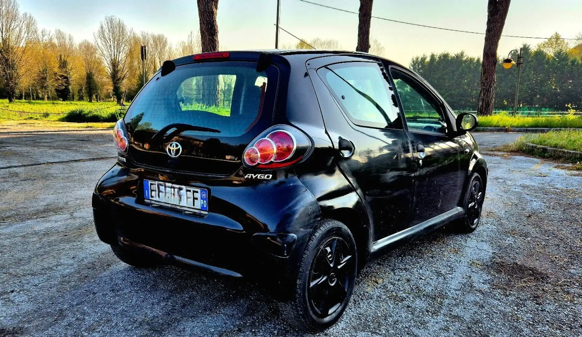 Toyota Aygo CoolRed - 2