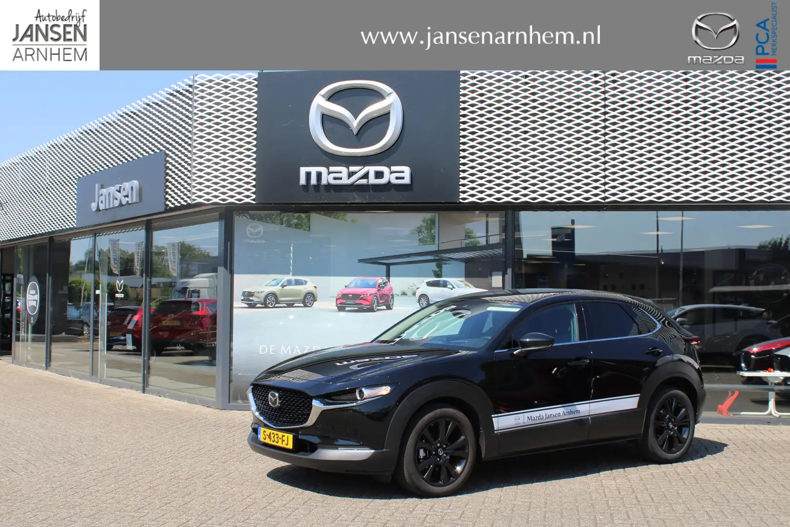 Mazda CX-30 2.0 e-SkyActiv-X 186 Homura , Demovoordeel € 3.490 Zwart - 1