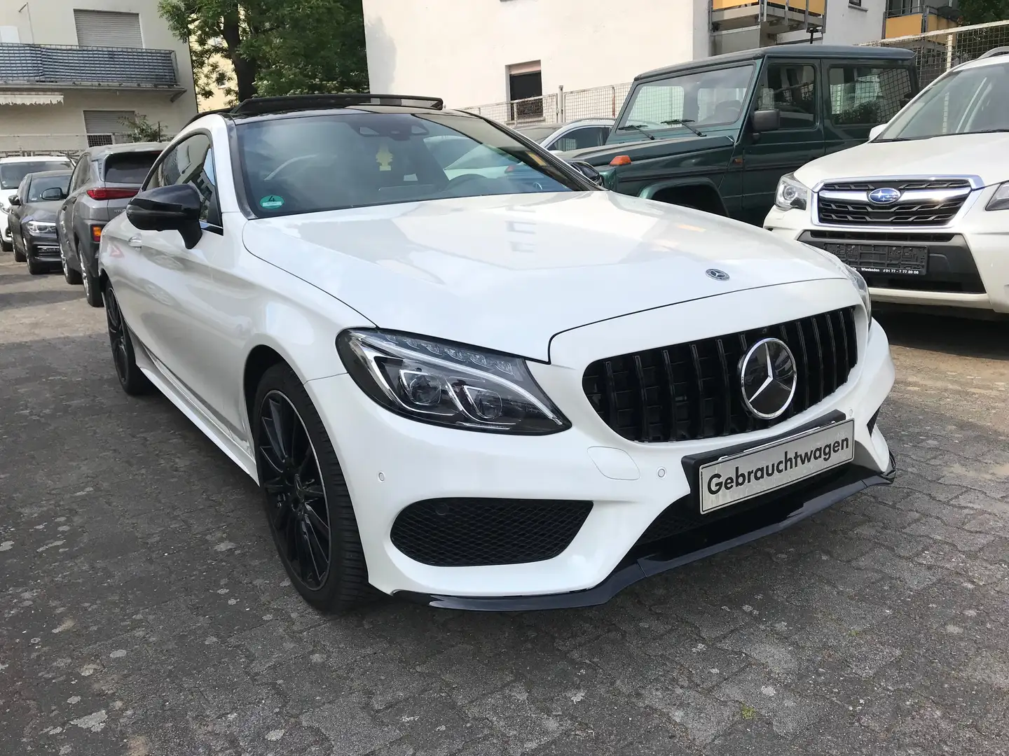 Mercedes-Benz C 400 Coupe 4Matic 9G-TRONIC AMG Line Night Edition CAM. Weiß - 1