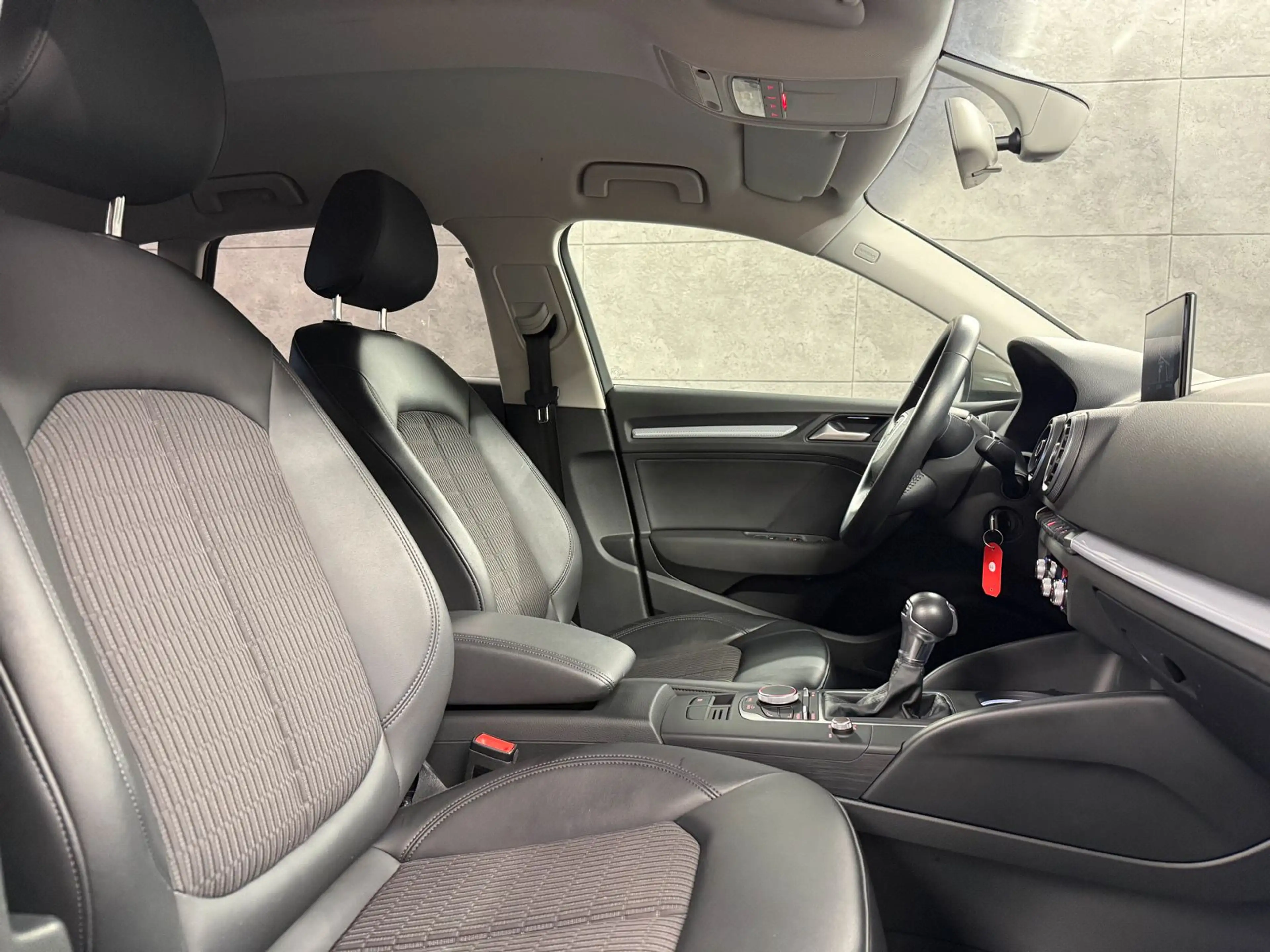 Audi A3 1.4 TFSI S-Line S-Tronic*Xenon*PDC*Tempo* — photo 14