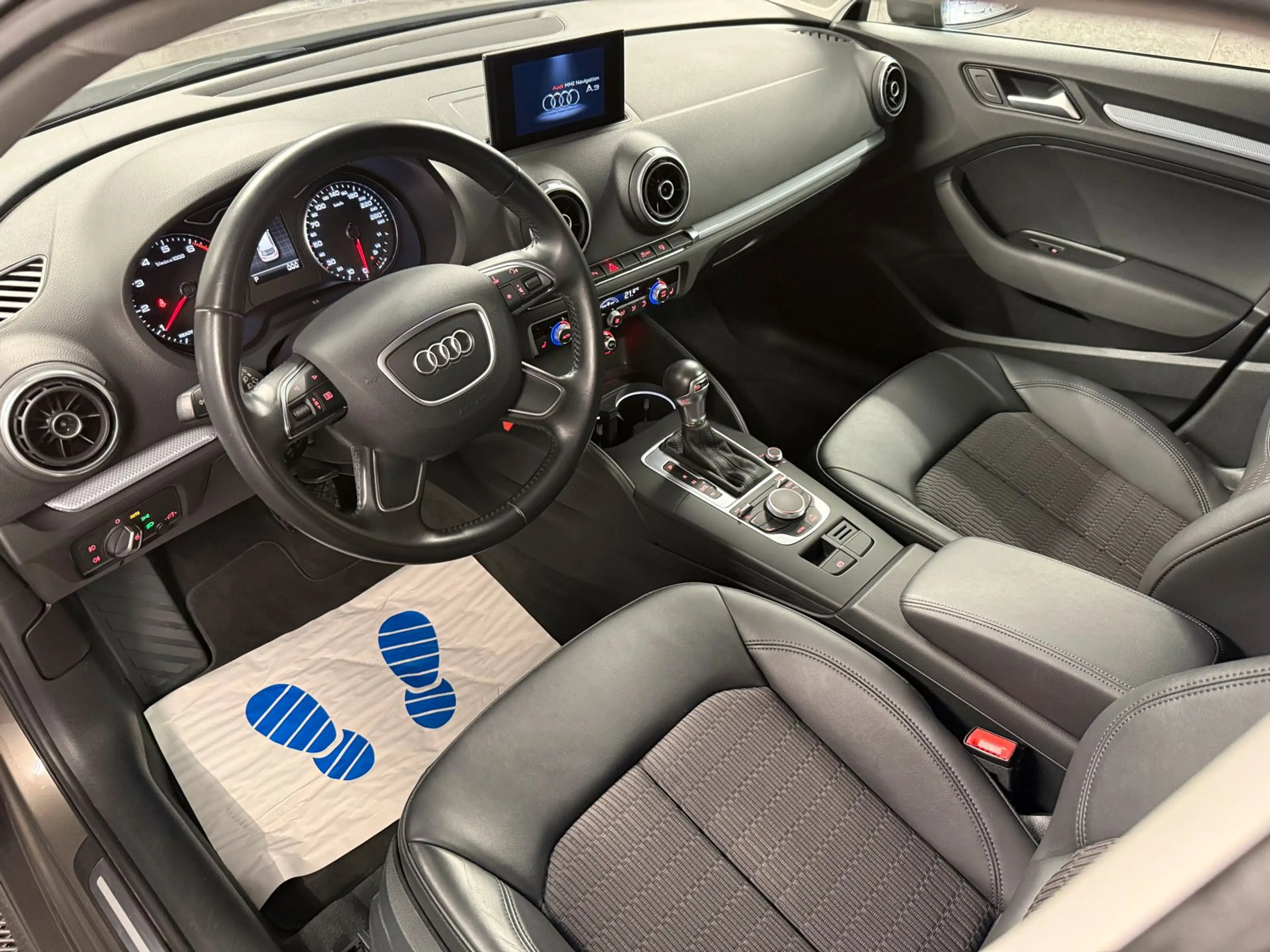 Audi A3 1.4 TFSI S-Line S-Tronic*Xenon*PDC*Tempo* — photo 11