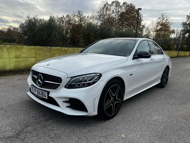 Mercedes-Benz C 300 C 300 eq-power IVA ESCLUSA