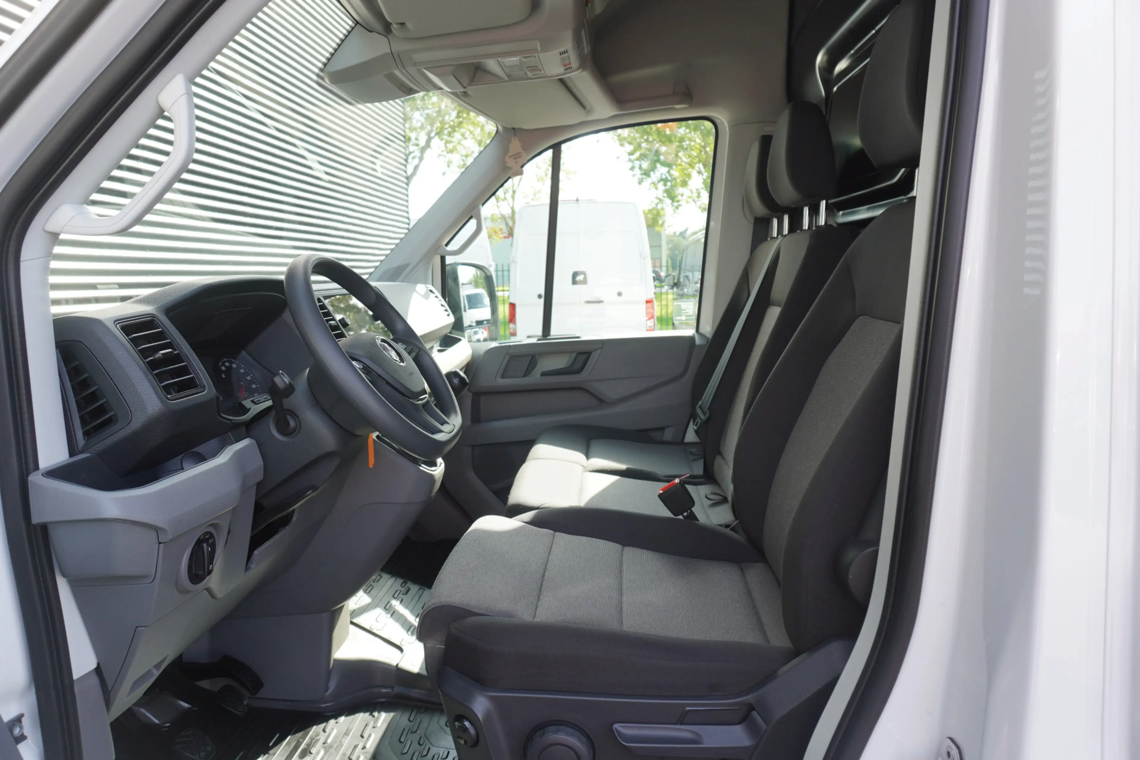 Volkswagen Crafter 140pk L3H3/L2H2 Apple carplay Cruise control Airco — photo 14