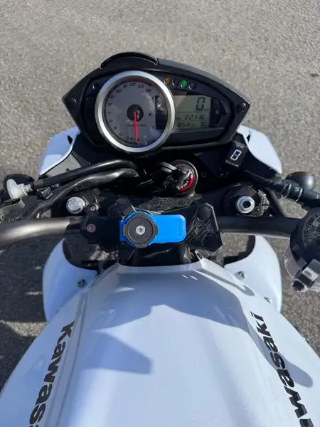 Kawasaki Z750 - foto 7