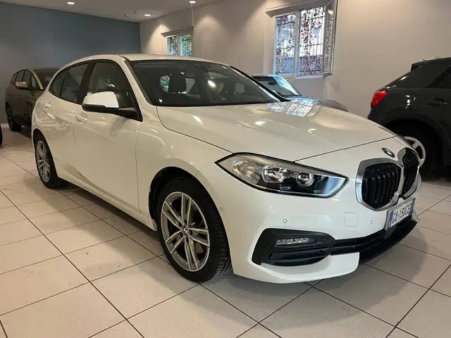 BMW 116 Serie 1 F40 116d Sport auto