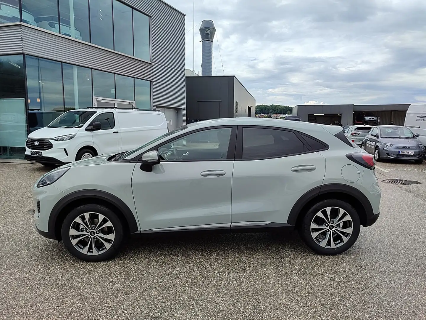 Ford Puma 1,0 EcoBoost Hybrid Titanium Aut. Gris - 2