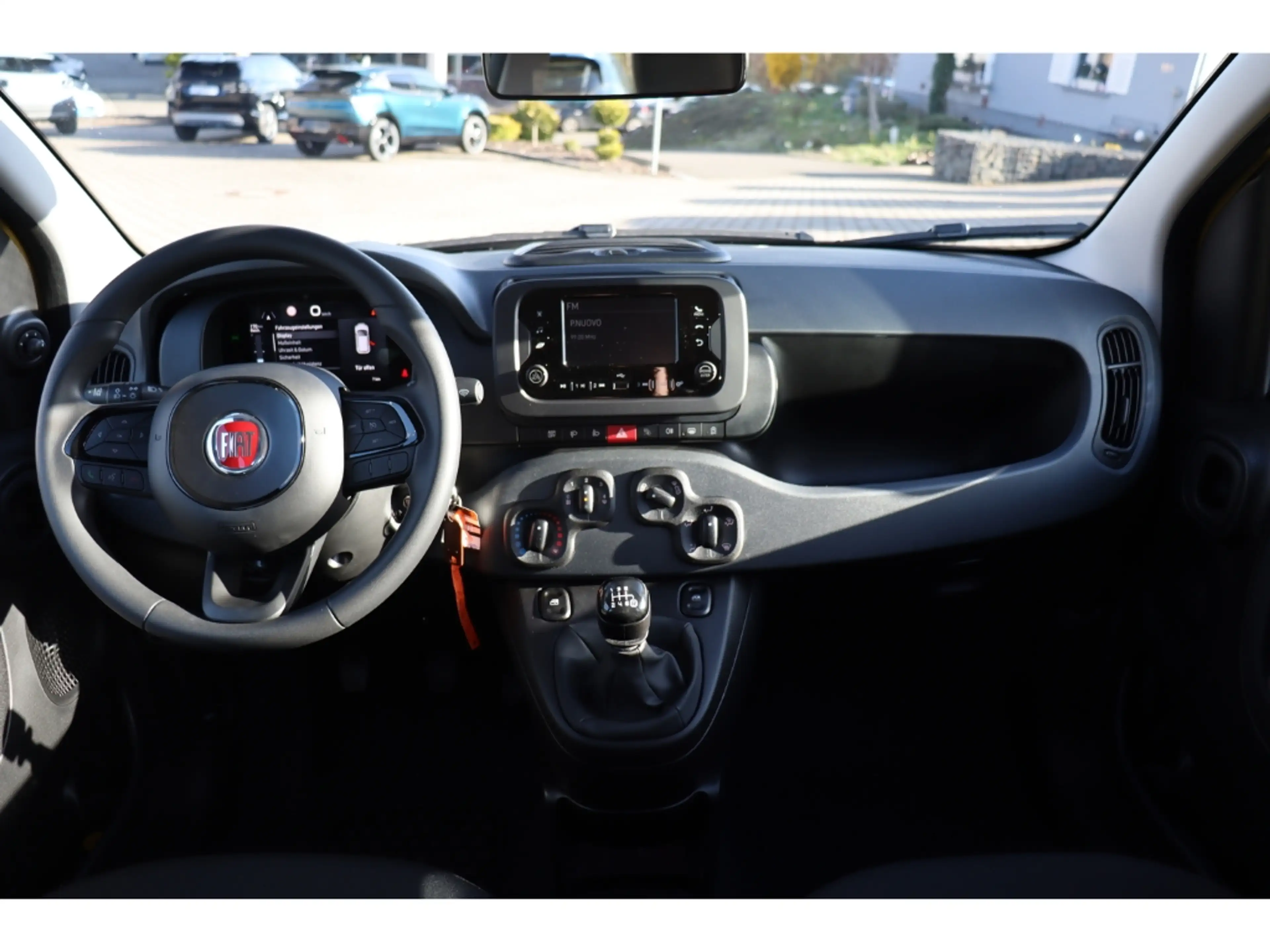 Fiat New Panda PANDA ICON HYBRID 1.0 GSE 65PS PDC RADIO 5-SITZER — photo 15