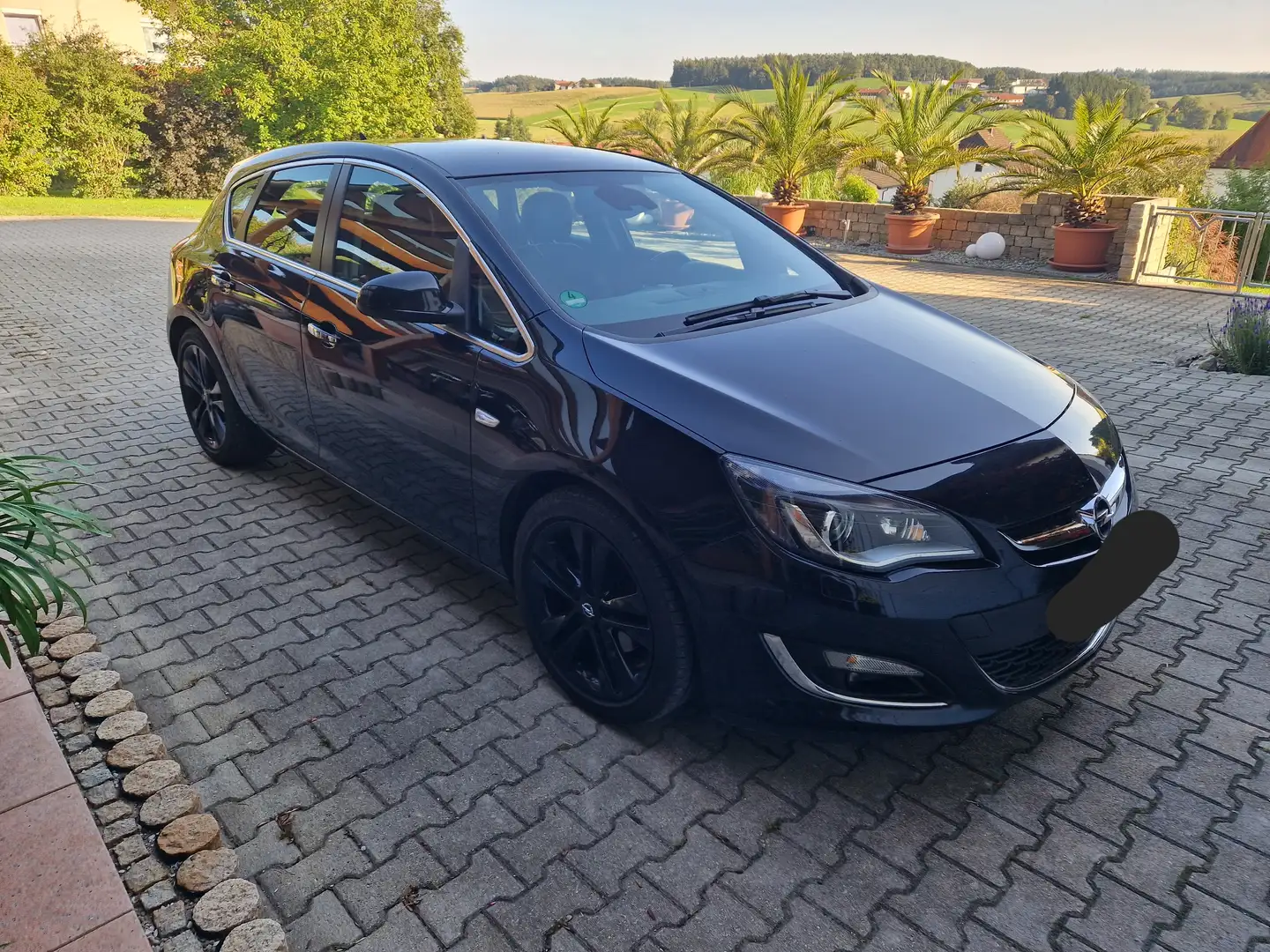Opel Astra Astra 1.6 SIDI Turbo ecoFLEX Start/StopInnovation Černá - 1
