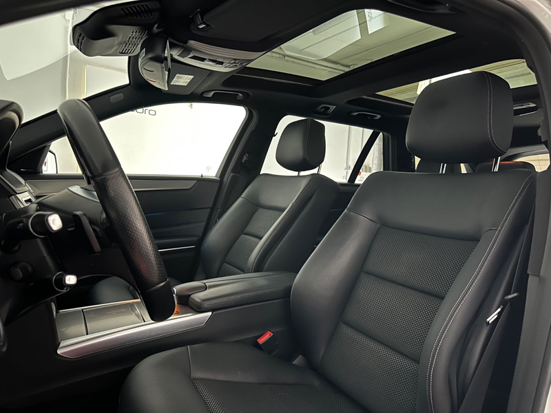 Mercedes-Benz E 350 BT 4M/AMG/Pano./360°/Massage/Distronic/AHK — photo 23