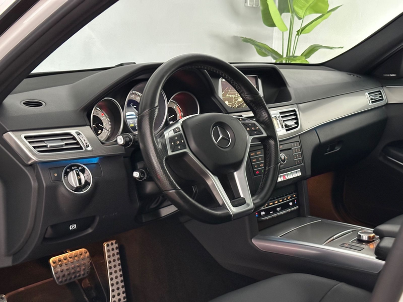 Mercedes-Benz E 350 BT 4M/AMG/Pano./360°/Massage/Distronic/AHK — photo 8
