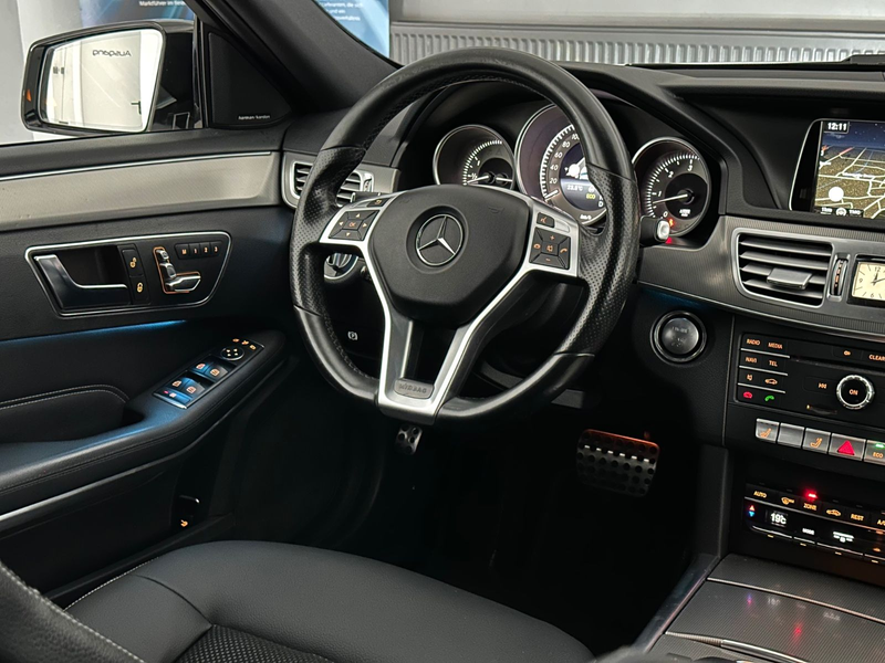 Mercedes-Benz E 350 BT 4M/AMG/Pano./360°/Massage/Distronic/AHK — photo 28