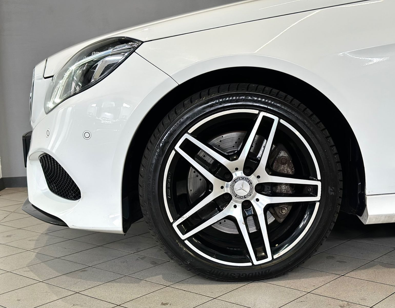 Mercedes-Benz E 350 BT 4M/AMG/Pano./360°/Massage/Distronic/AHK — photo 21