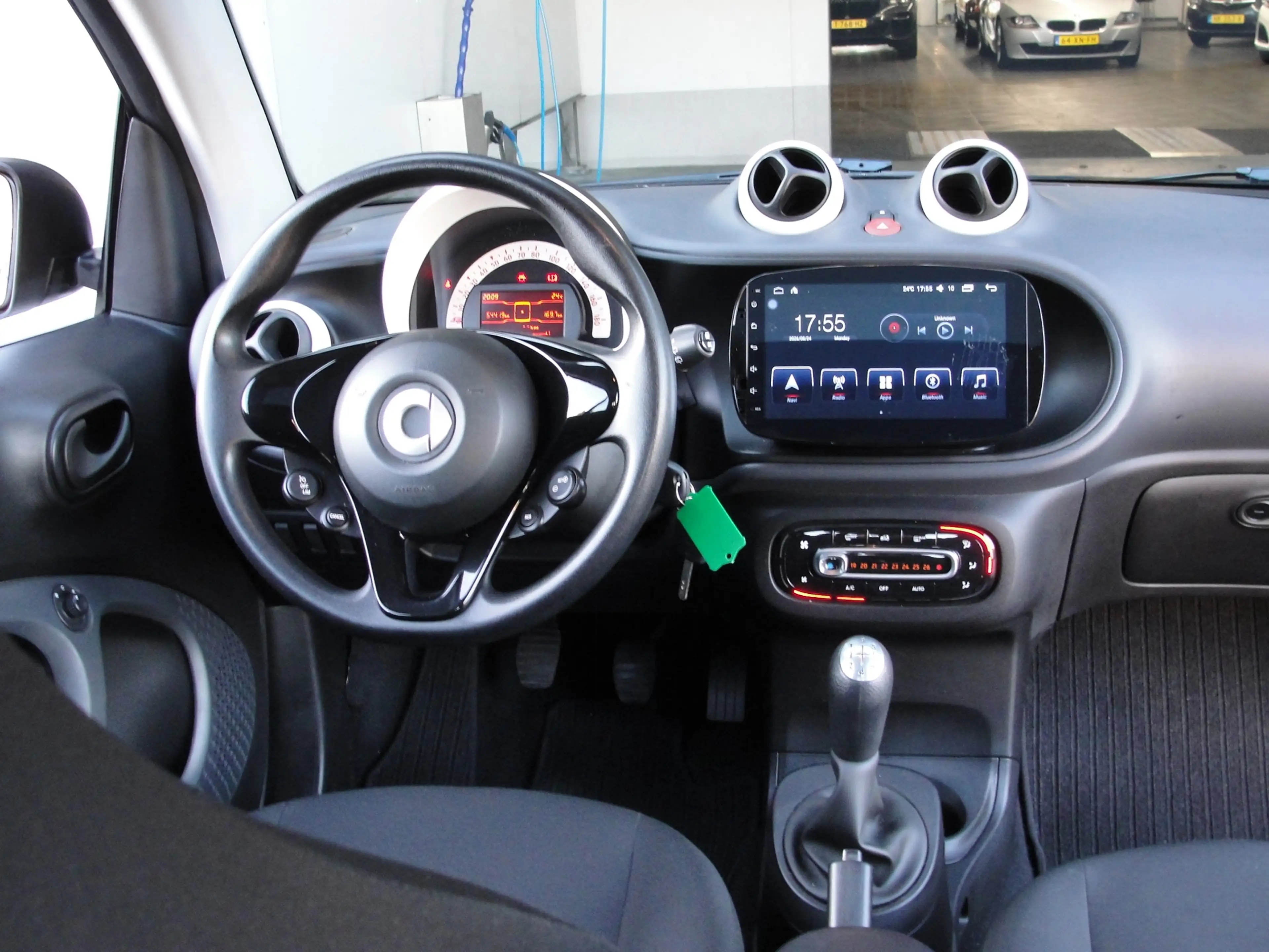 smart forTwo 1.0 Business Solution PLUS — photo 5