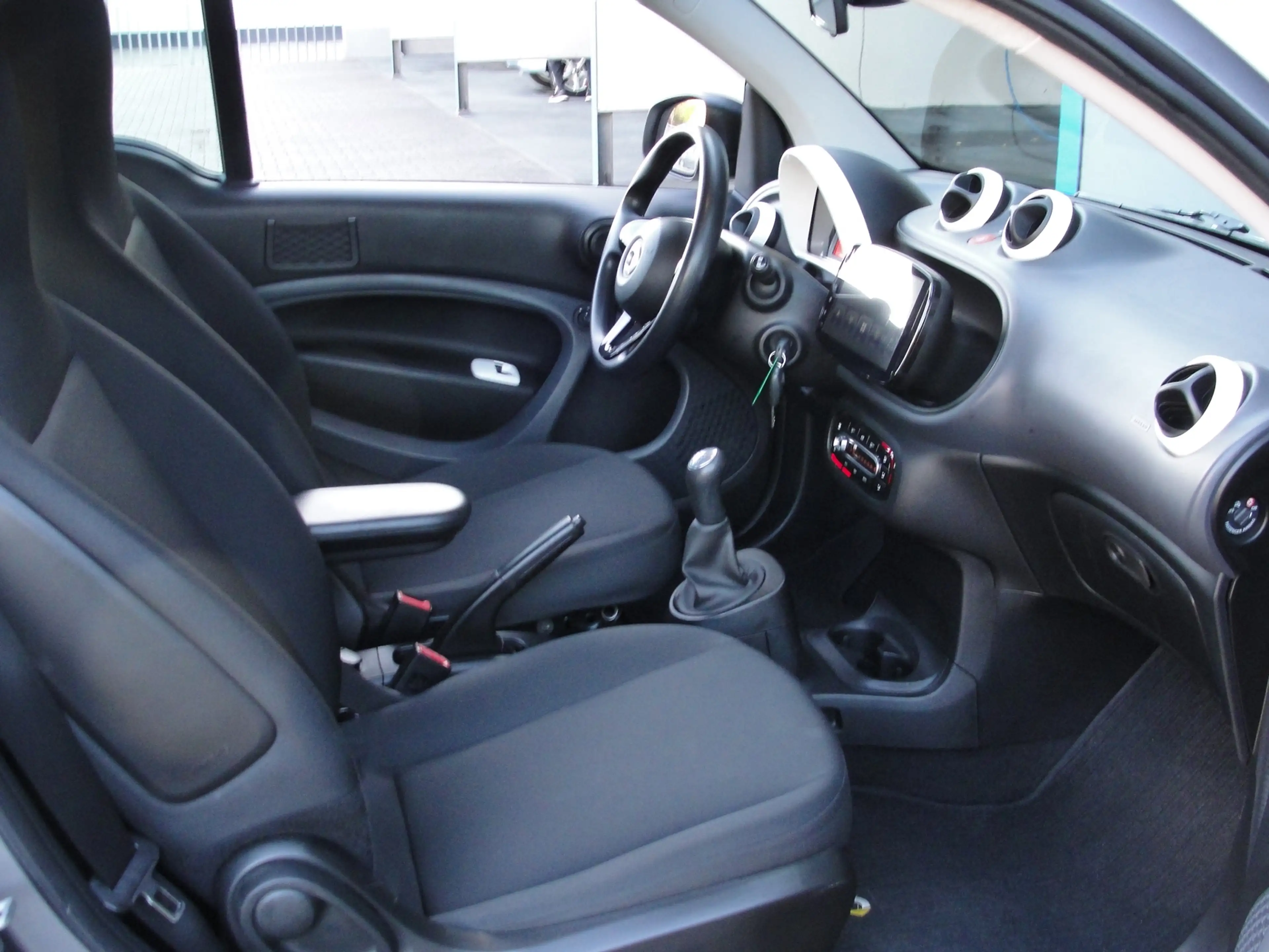 smart forTwo 1.0 Business Solution PLUS — photo 4