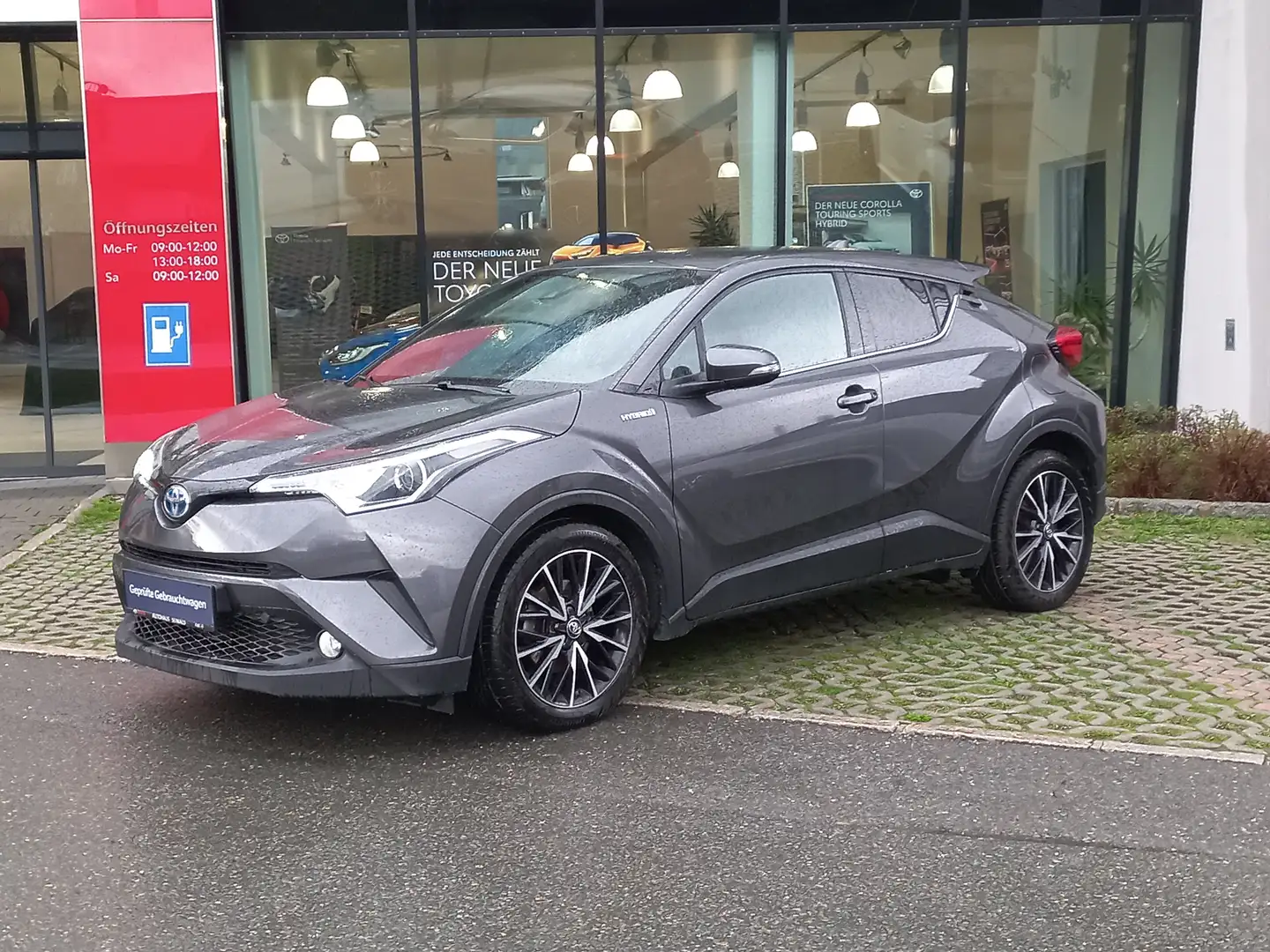 Toyota C-HR 1,8 Hybrid C-LUB CVT Grau - 1