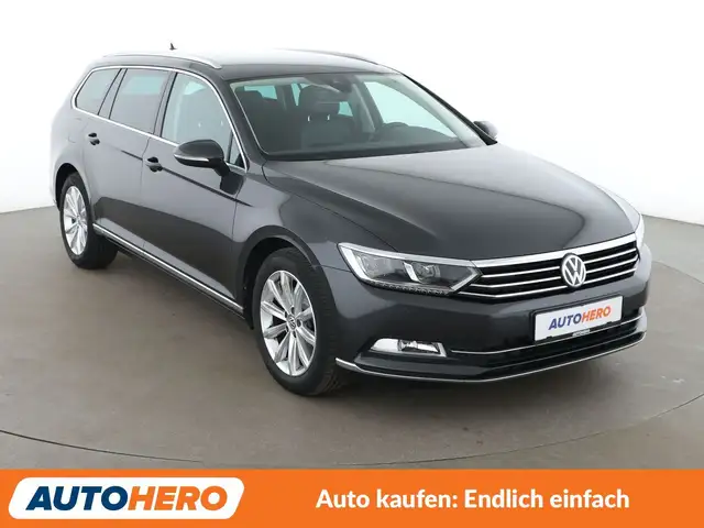 Volkswagen Passat view 8