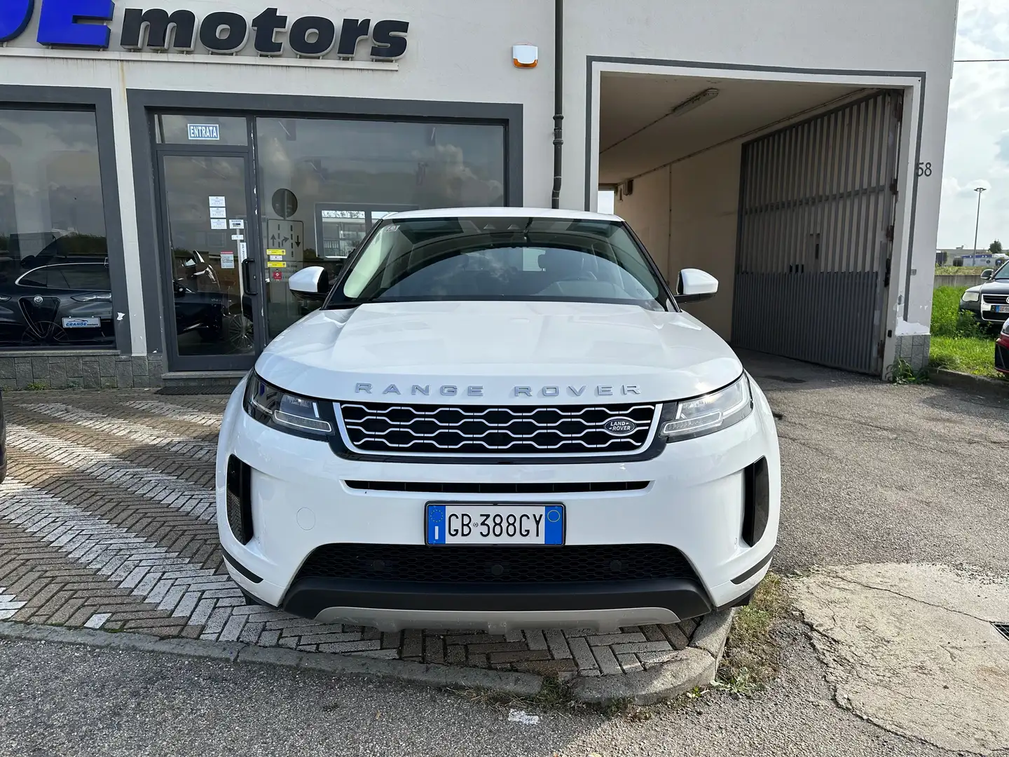 Land Rover Range Rover Evoque 2.0d i4 mhev Business Edition awd 150cv Ibrida Bianco - 2