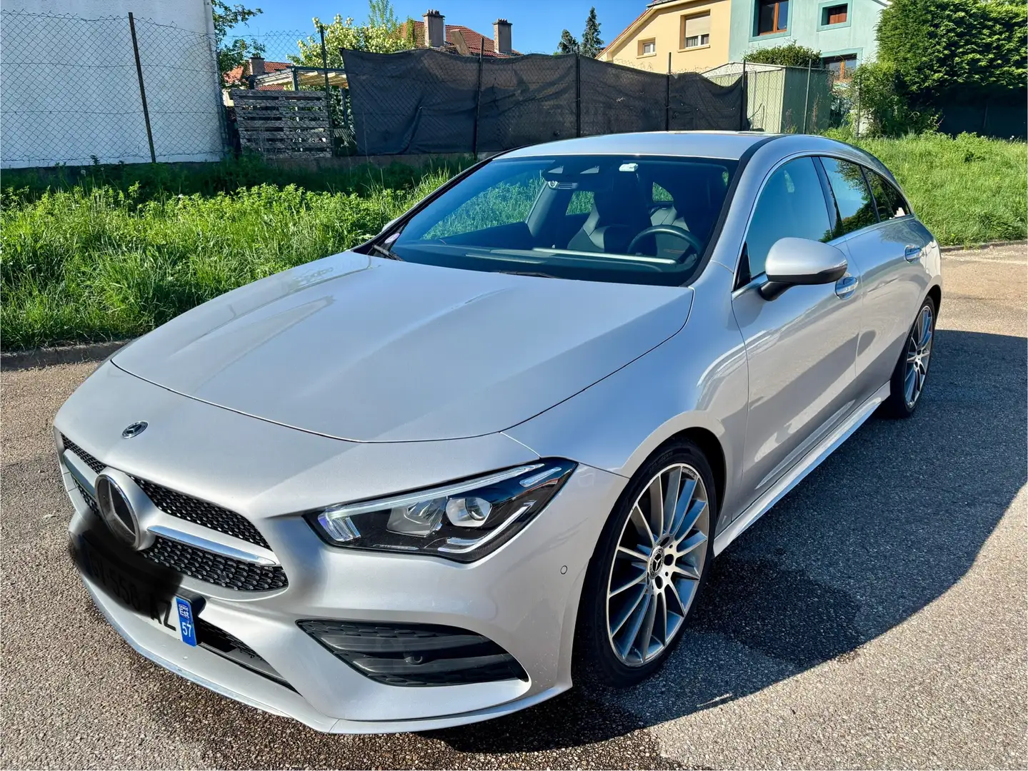 Mercedes-Benz CLA 200 CLA Shooting Brake 200 7G-DCTAMG Line Gris - 1
