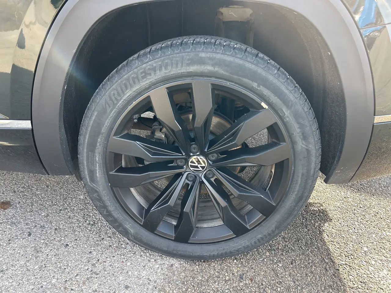 Volkswagen Atlas снимка Volkswagen Atlas
