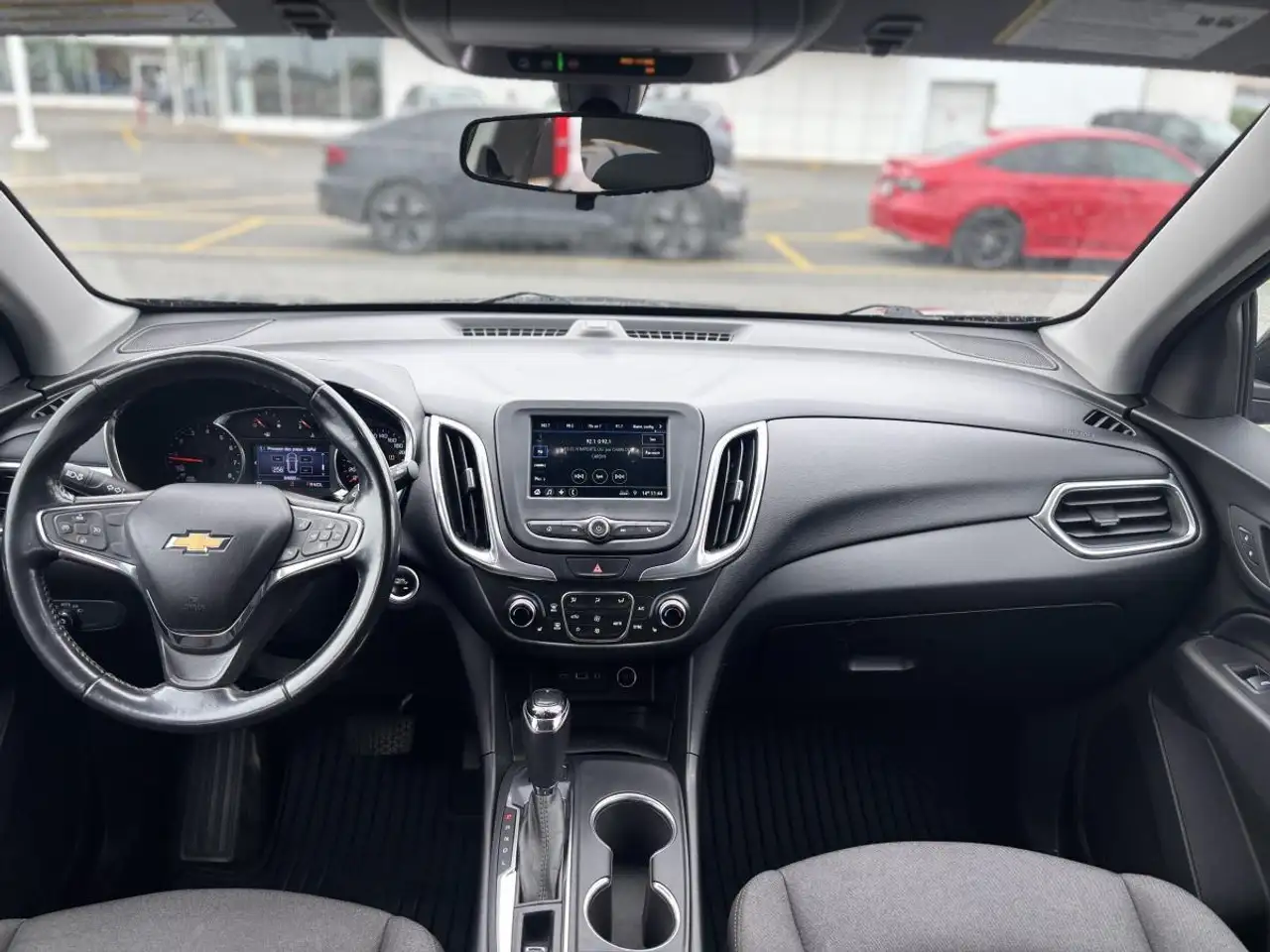 Chevrolet Equinox снимка Chevrolet Equinox