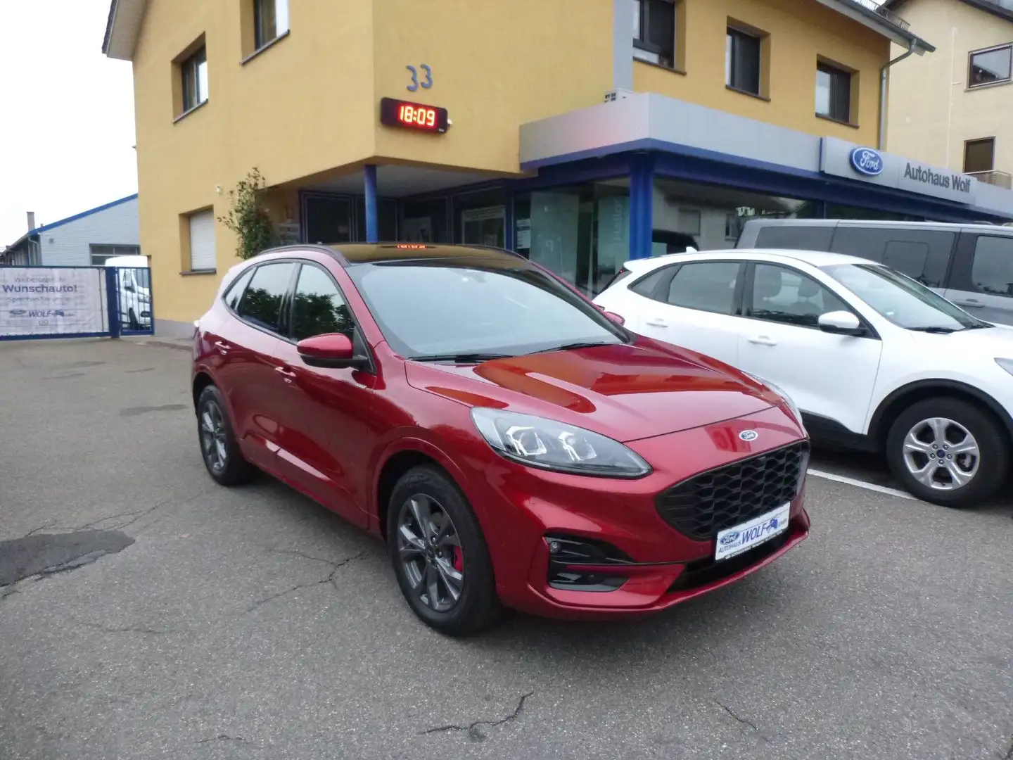 Ford Kuga 2.5 PHEV ST-Line X Pano B&O AHK schwenkbar Rouge - 1