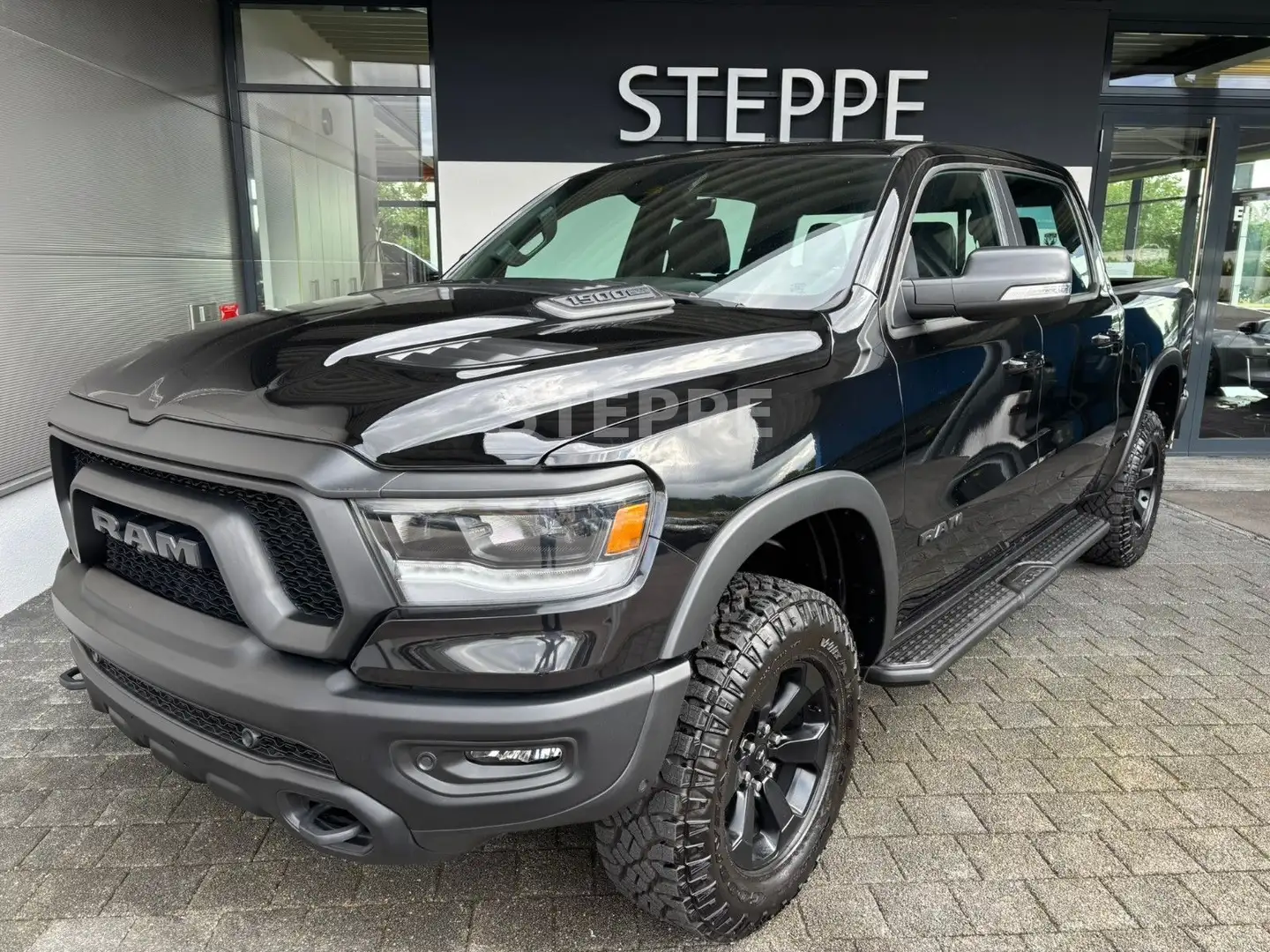 Dodge RAM 1500 REBEL 5,7V8 NIGHT ACC, Luftfed.360° AHK Nero - 1