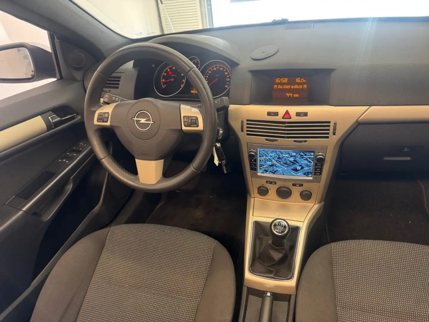 Opel Astra 1.6 Enjoy AIRCO ZEER NETTE STAAT TECHINISCH IN ORD Gris - 2