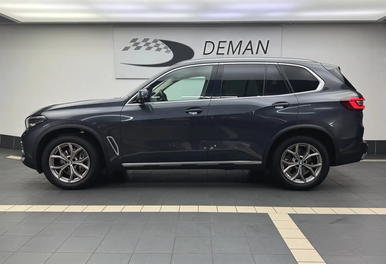 BMW X5 X5 3.0A xDrive40i MHEV * toit ouvrant * Cuir * HUD Grau - 2