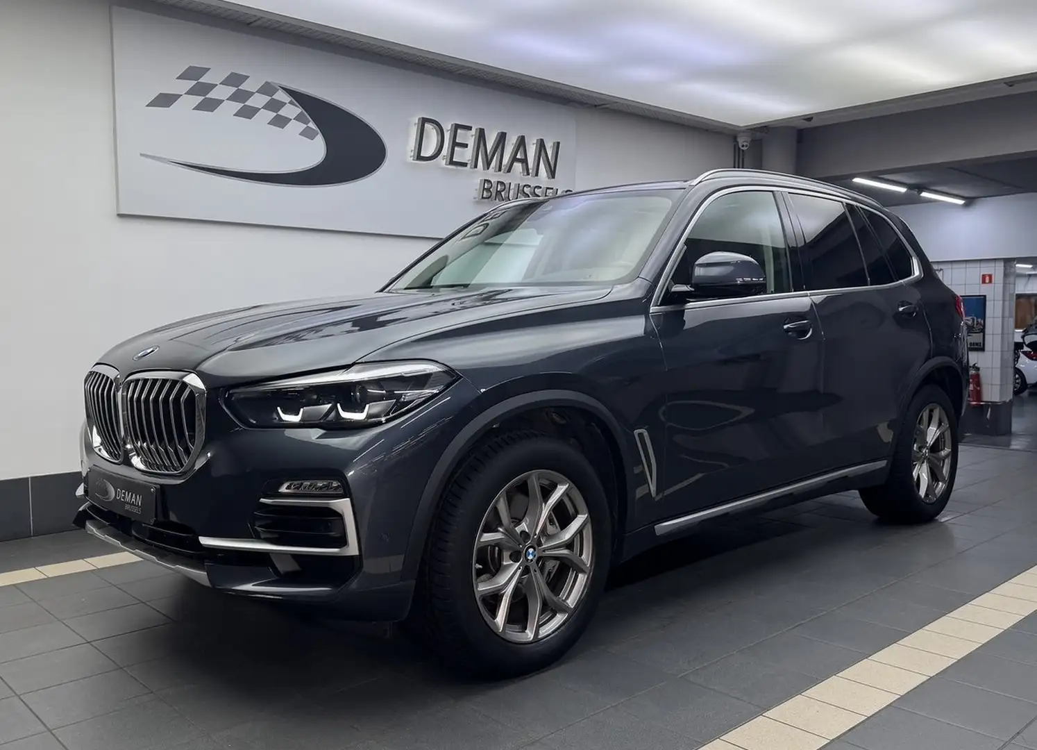 BMW X5 X5 3.0A xDrive40i MHEV * toit ouvrant * Cuir * HUD Grau - 1