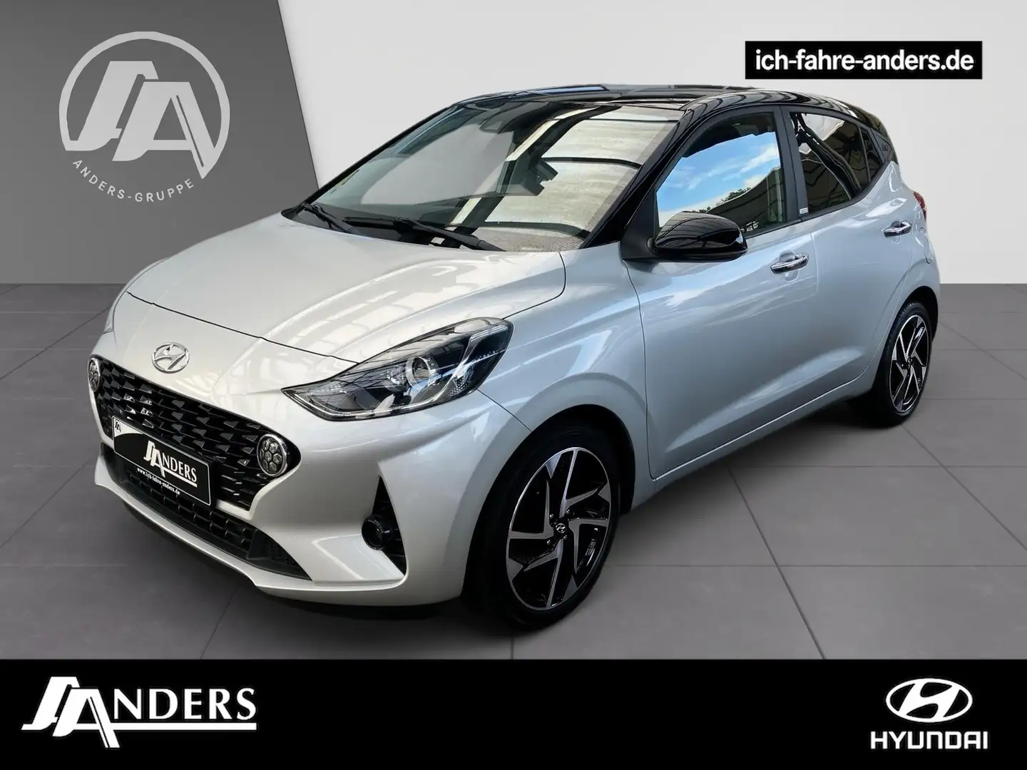 Hyundai i10 1.2 Style Navi+SHZ+PDC+LM+BT+KeylessGo+LHZ Schwarz - 1