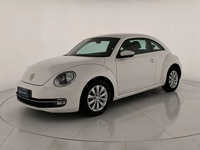 Volkswagen Maggiolino 1.6 tdi design 105cv