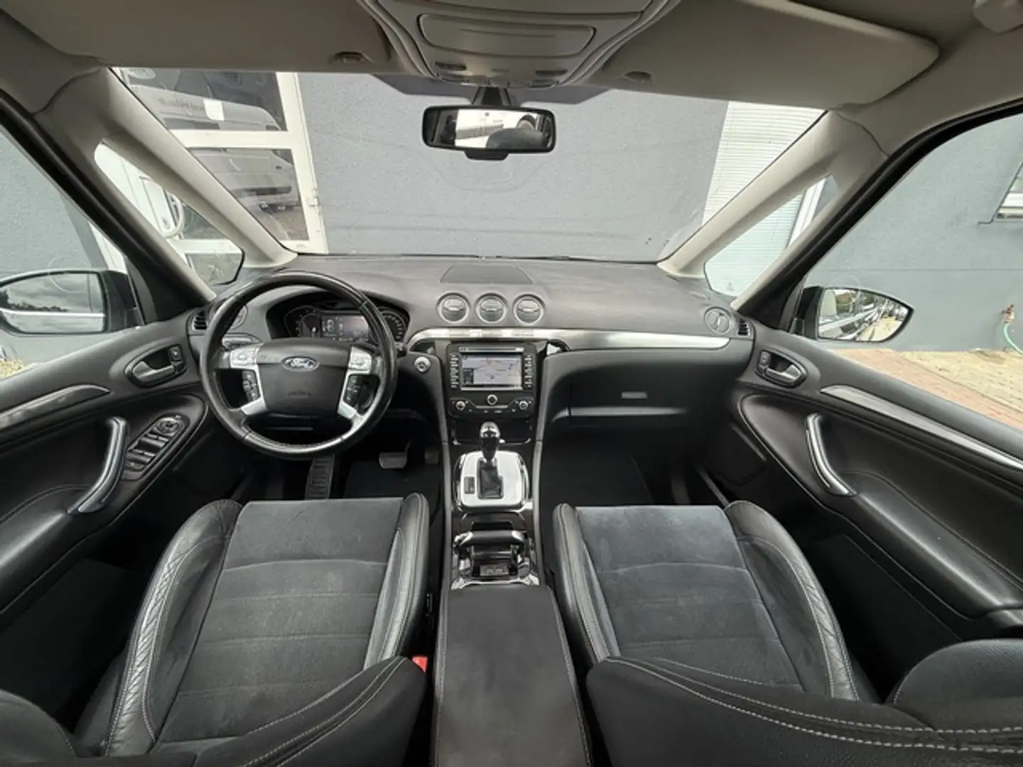 Ford Galaxy Aut,Leder,Navi,Xenon,Pano,7-Sitz,Kamera Schwarz - 2