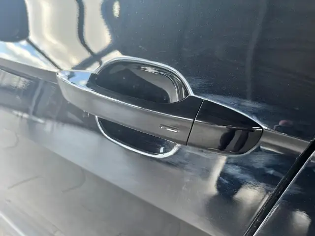 Volkswagen T-Cross view 8