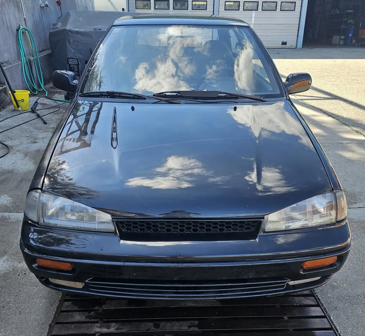 Suzuki Swift 1,3 GTi Schwarz - 2