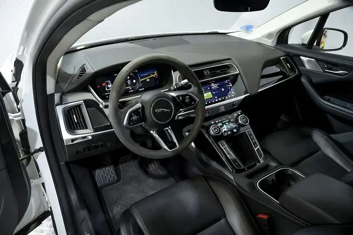 Jaguar I-Pace 2020, foto 6